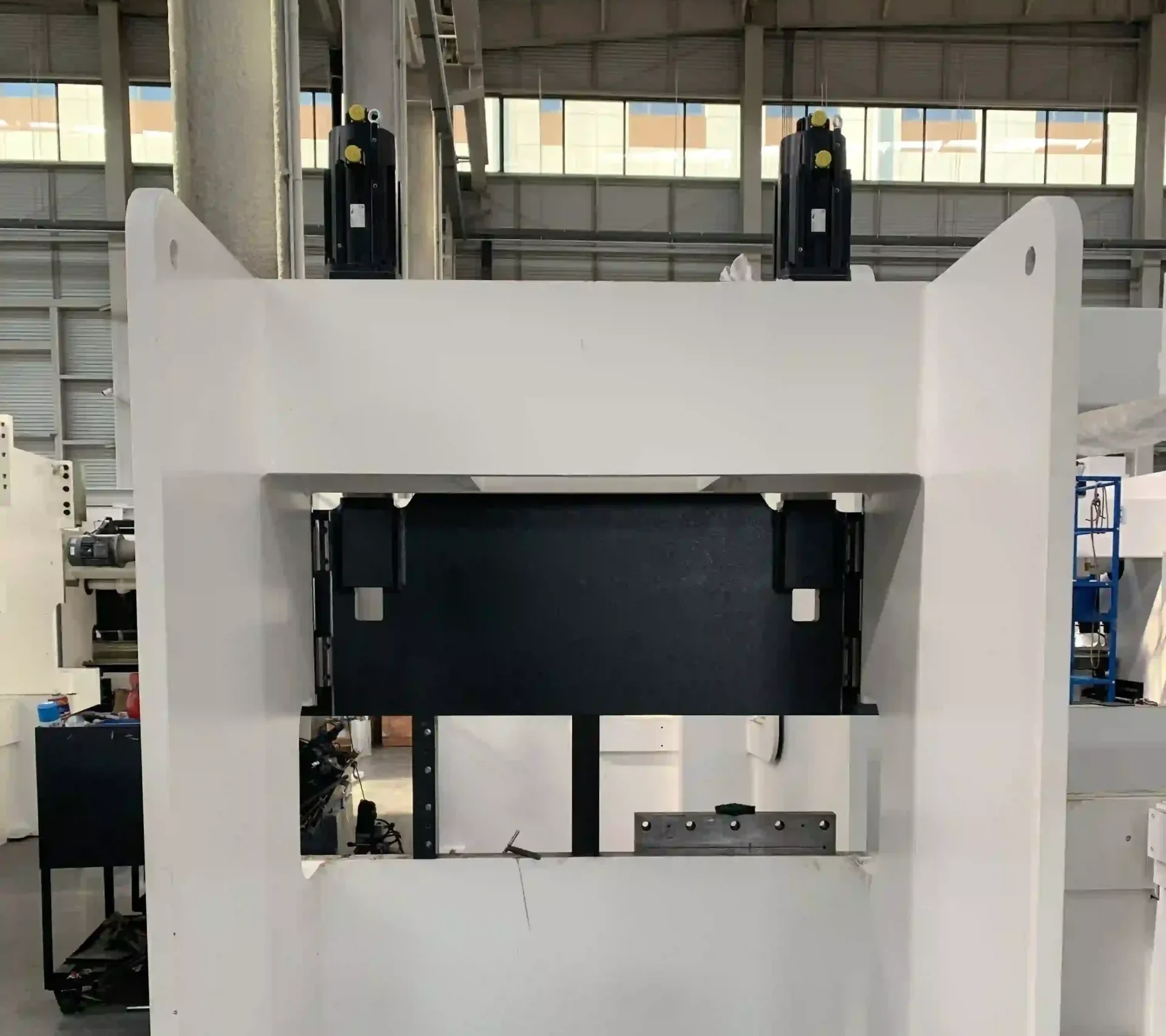 backview of machnist electric press brake