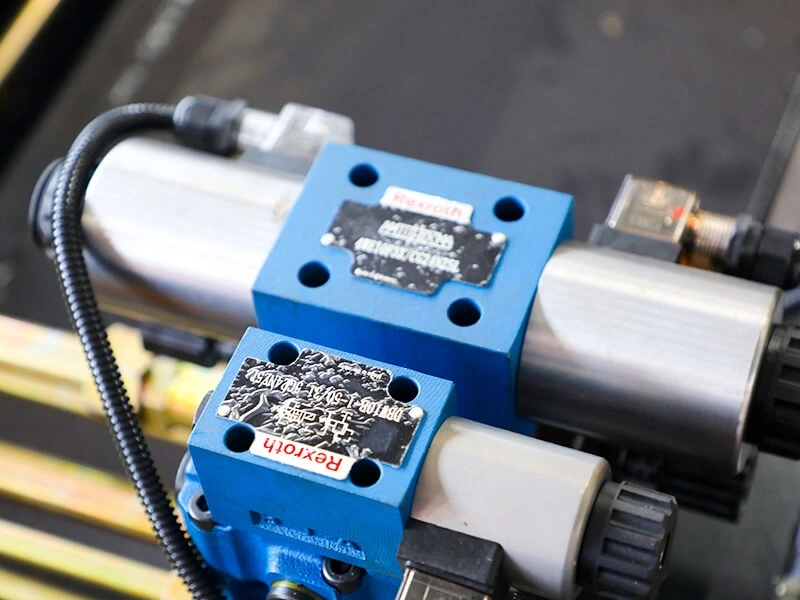machnist hydraulic press brake valve